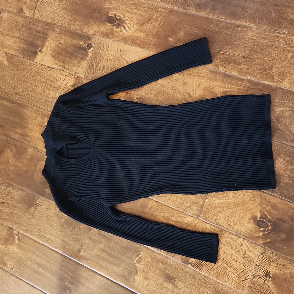 White House Black Market ribbed mock neck open back 3/4 sleeve sweater - Picture 3 of 7